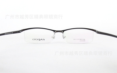 探秘GF104 鋁鎂金屬超輕半框眼鏡，如何定義高端眼鏡架的舒適與格調？